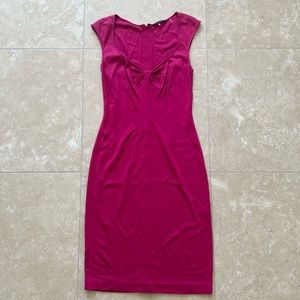 EUC Elie Tahari Raspberry Pink Knit Sheath Dress With Knot Detail, Size 2